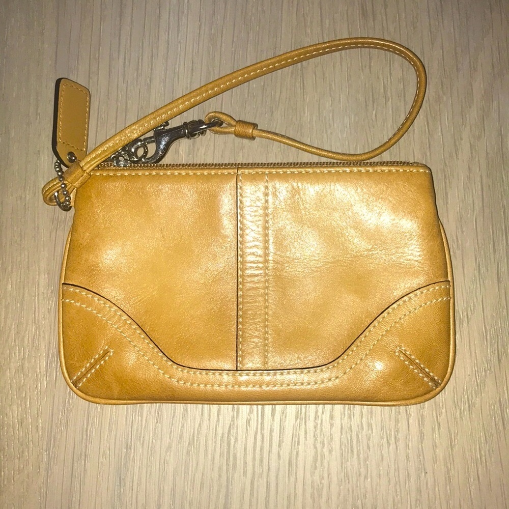 Coach Wristlet/Clutch- New Condition!